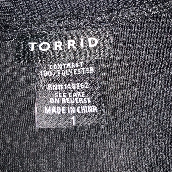 Torrid size 1 black baby doll top with lace trim bodice - Picture 3 of 3
